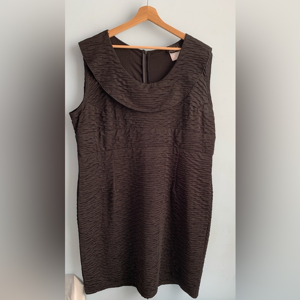 Artex Fashions Canada Women's LBD Dress Ruffle Neckline Sleeveless Zip Size 2X